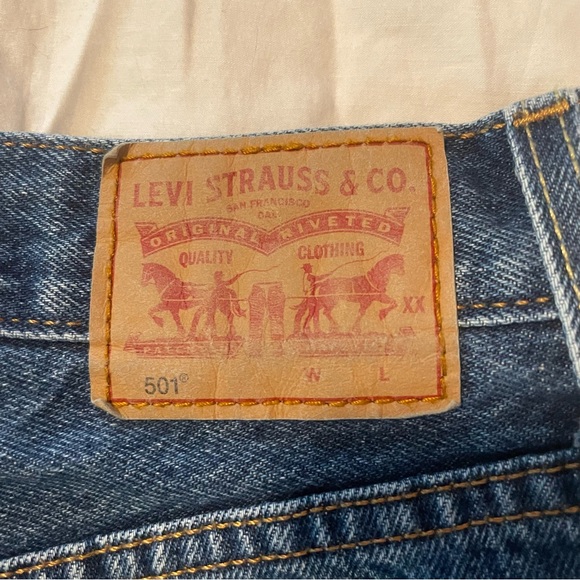 Levi’s 501 Rigid Denim Shorts - Picture 3 of 4